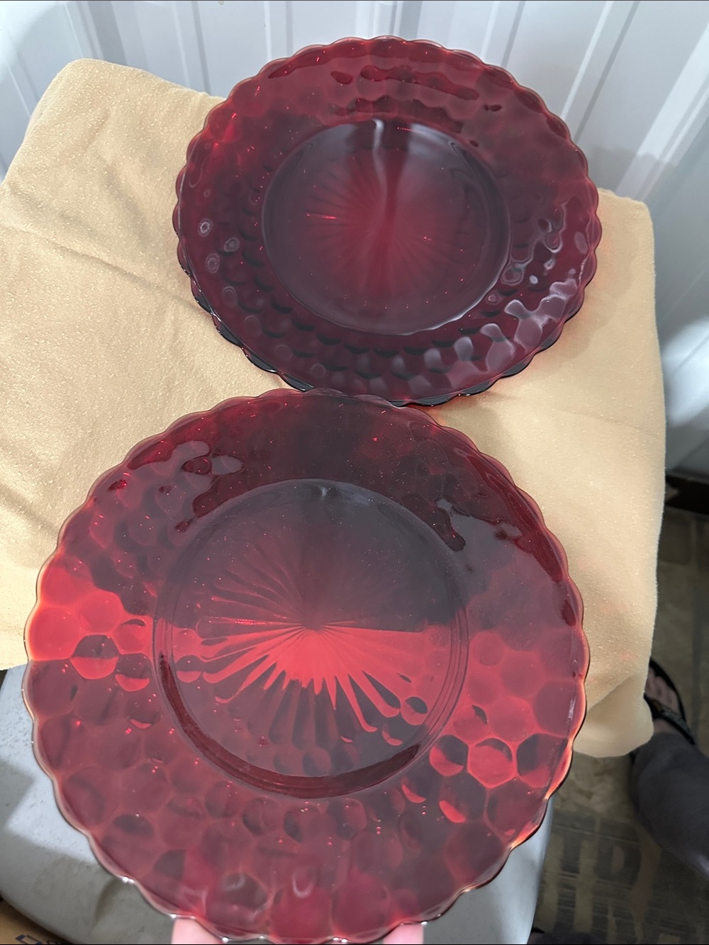 Red Glass Decorative Plates - 2-Pack
